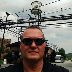 Meet your Posher, Todd